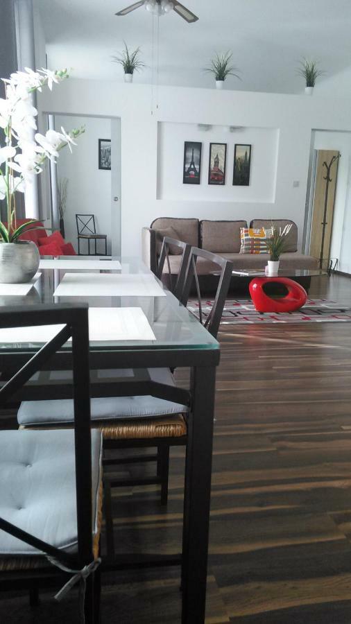 Amber Apartments Palac Kultury ワルシャワ エクステリア 写真