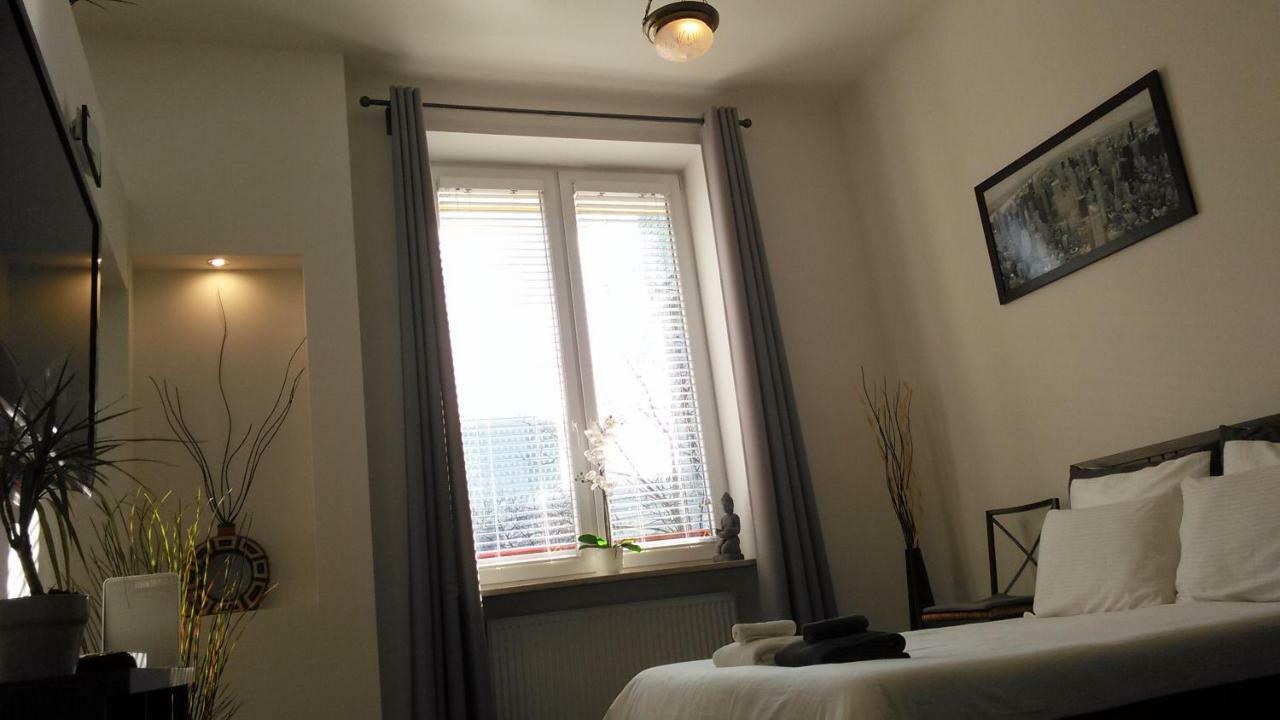 Amber Apartments Palac Kultury ワルシャワ エクステリア 写真