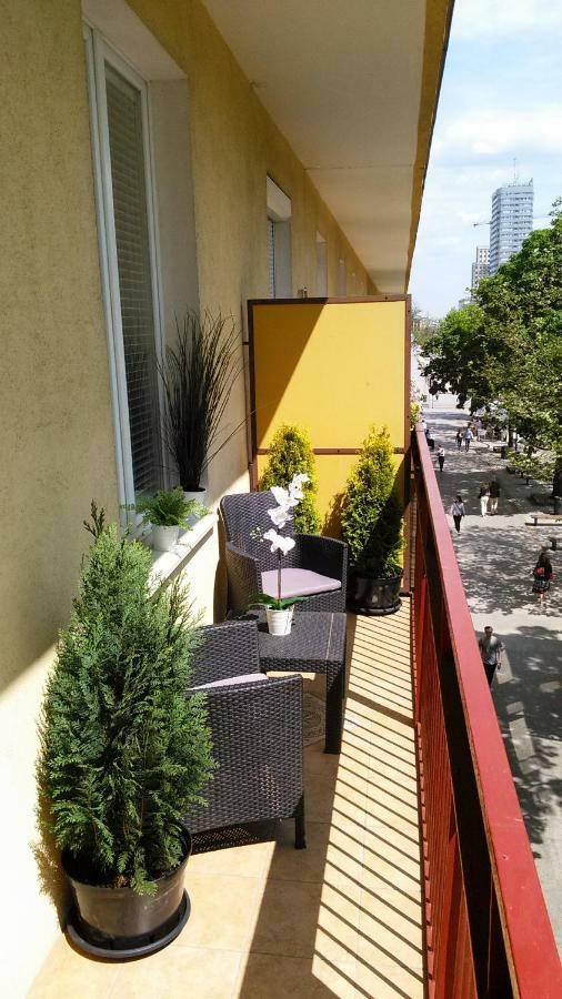 Amber Apartments Palac Kultury ワルシャワ エクステリア 写真